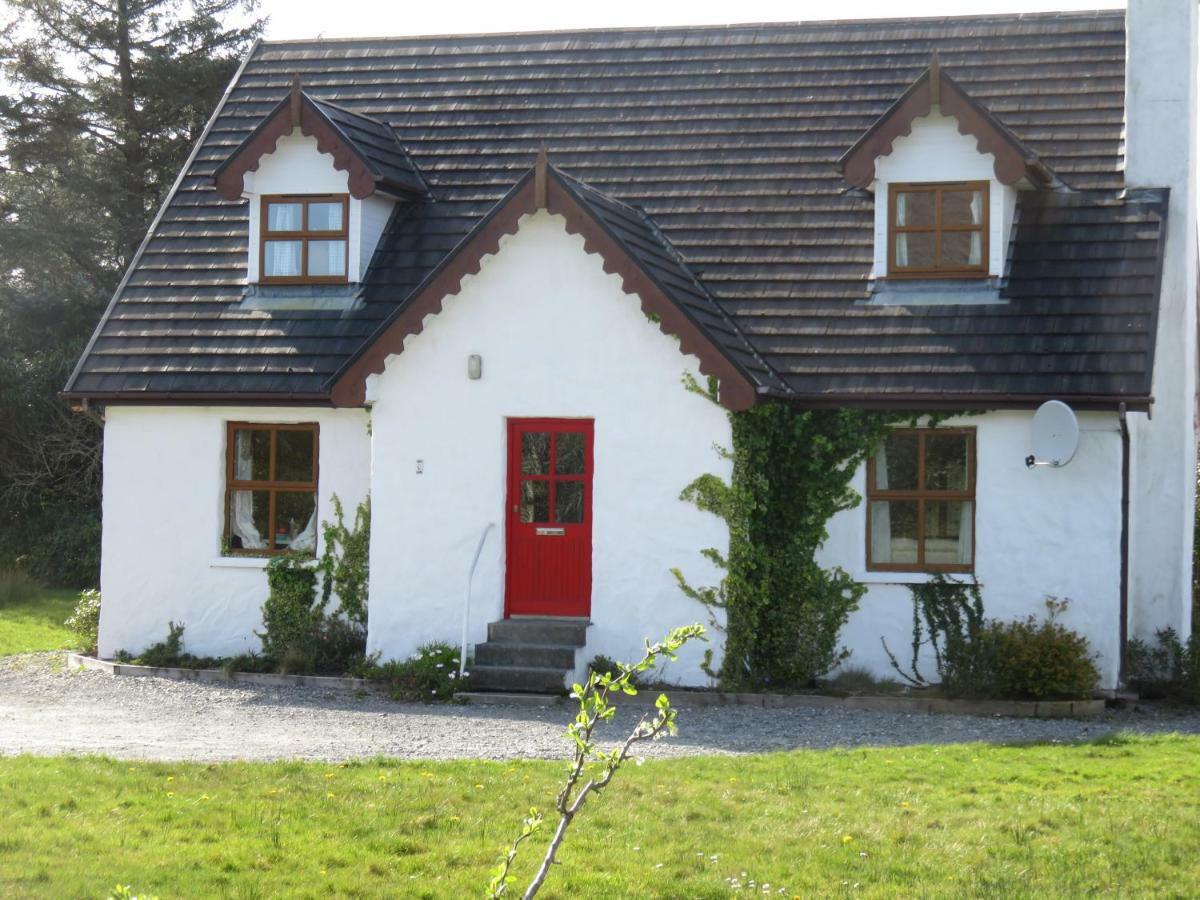 Heatherhill Farm Cottage In Letterfrack Beside Connemara National Park Екстериор снимка